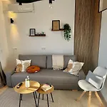 El Estudio De La Playa In Benalbeach Apartment