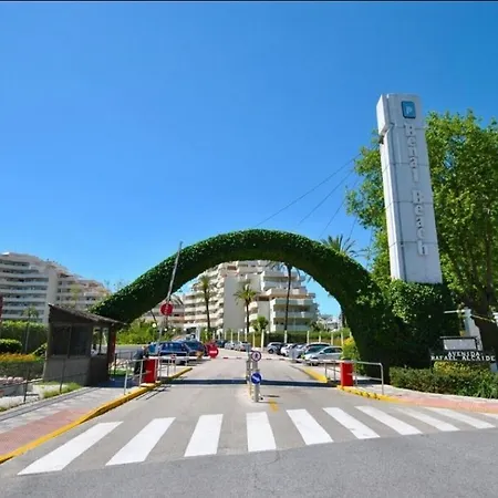 Apartment El Estudio De La Playa In Benalbeach *
