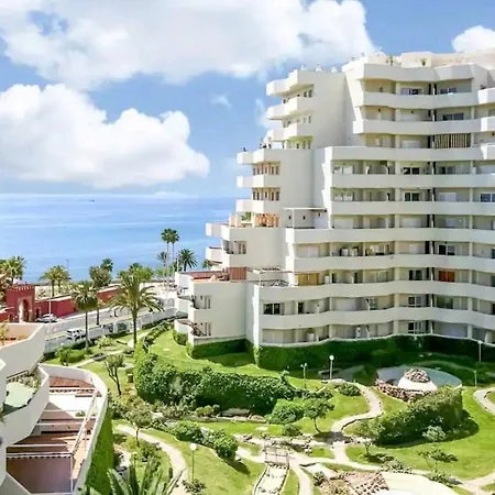 El Estudio De La Playa In Benalbeach Apartment